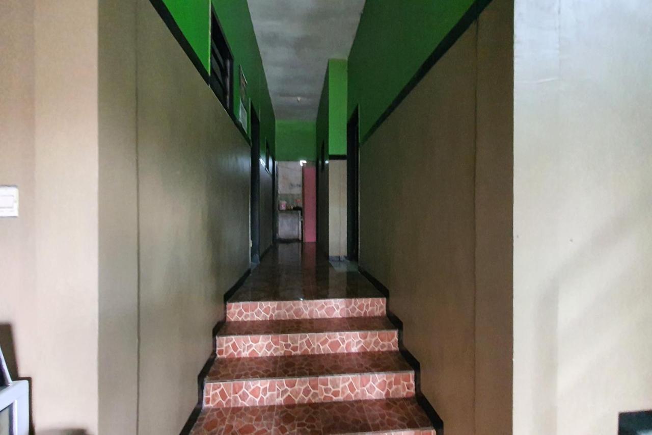 Oyo 3969 Bu Kris Hotel 2*
