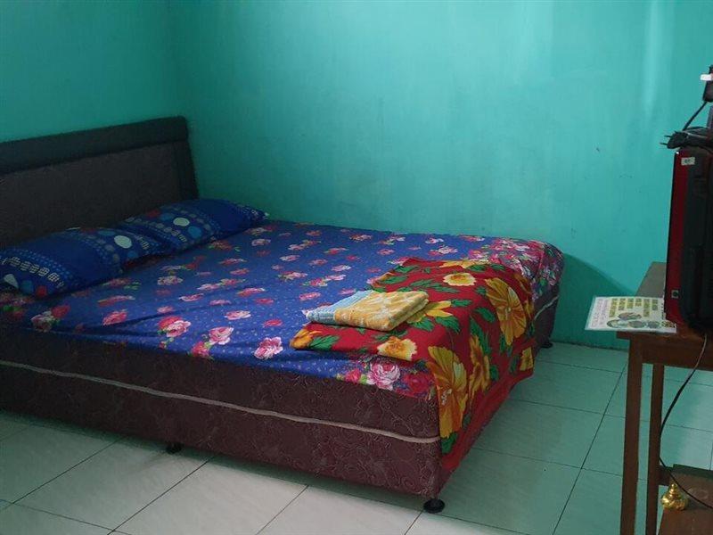 Oyo 3969 Bu Kris Hotel 2*